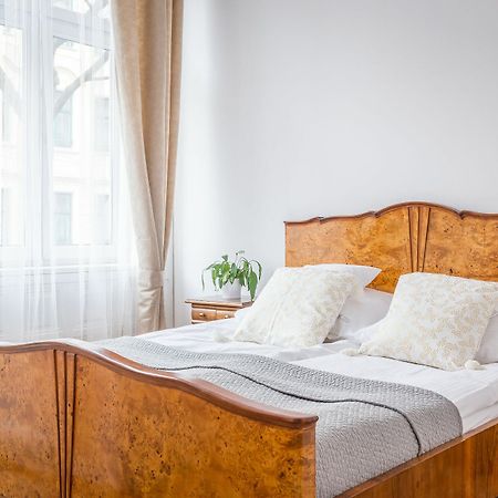 Fragola Budget Apartments & Rooms Краков Экстерьер фото