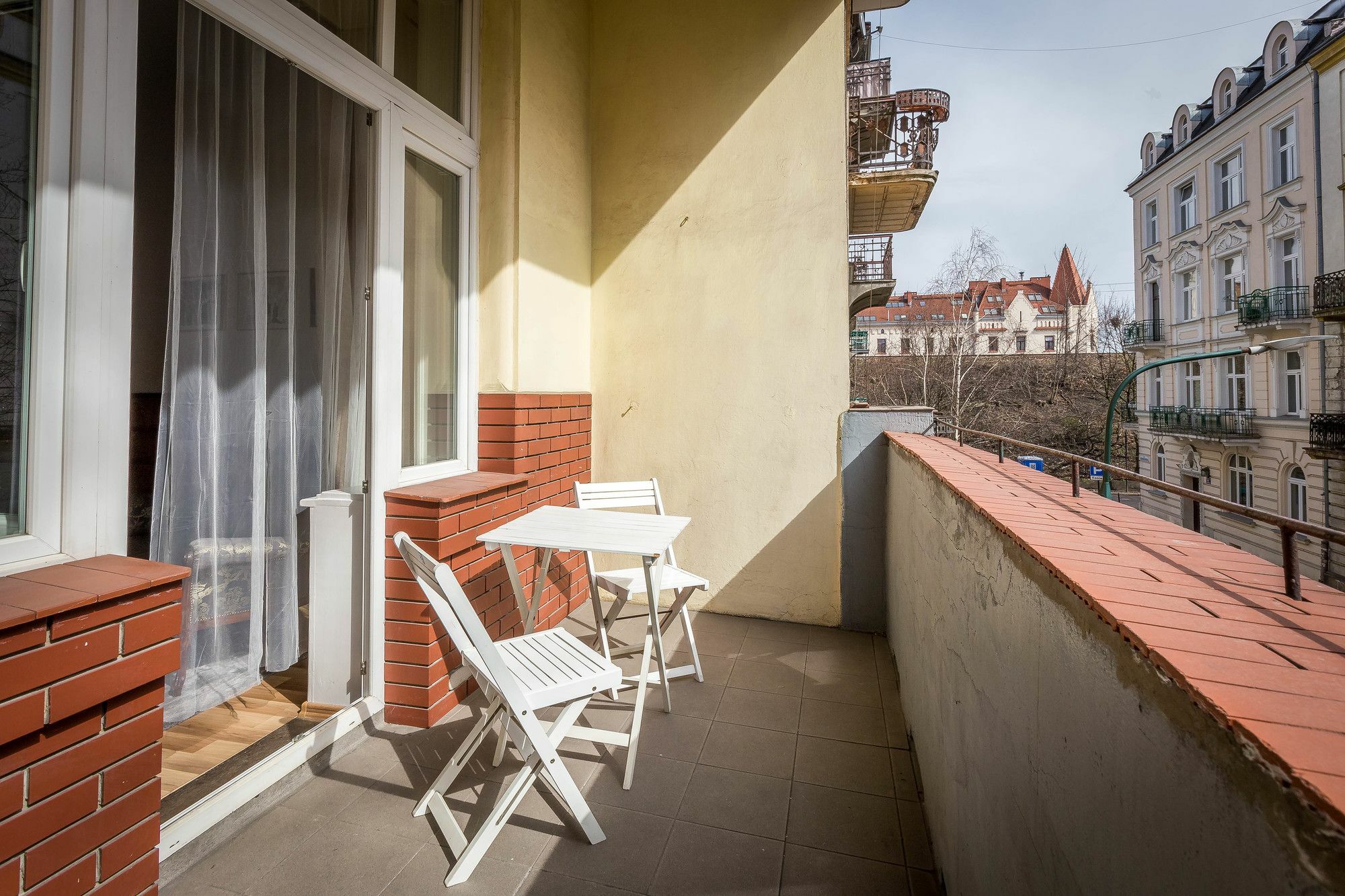 Fragola Budget Apartments & Rooms Краков Экстерьер фото