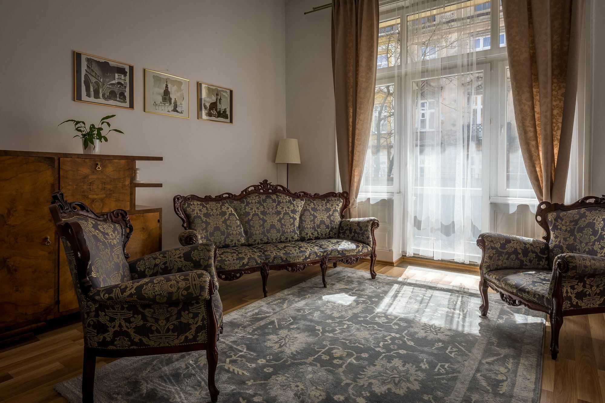Fragola Budget Apartments & Rooms Краков Экстерьер фото