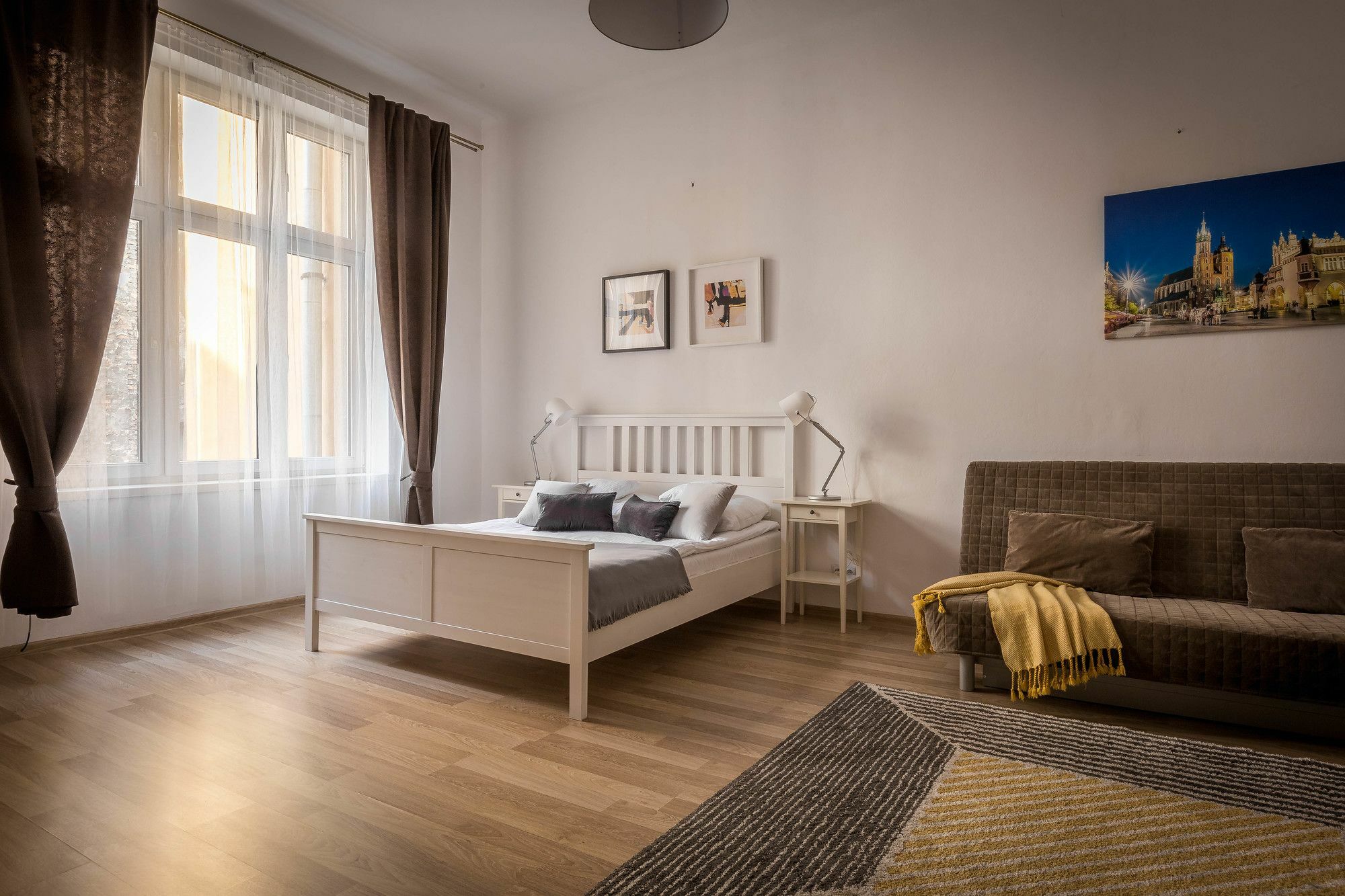 Fragola Budget Apartments & Rooms Краков Экстерьер фото